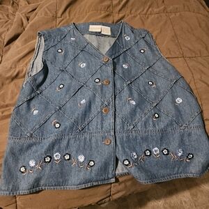STONYBROOK Floral Embroidered Blue Button-Up Vest   Women's Size M